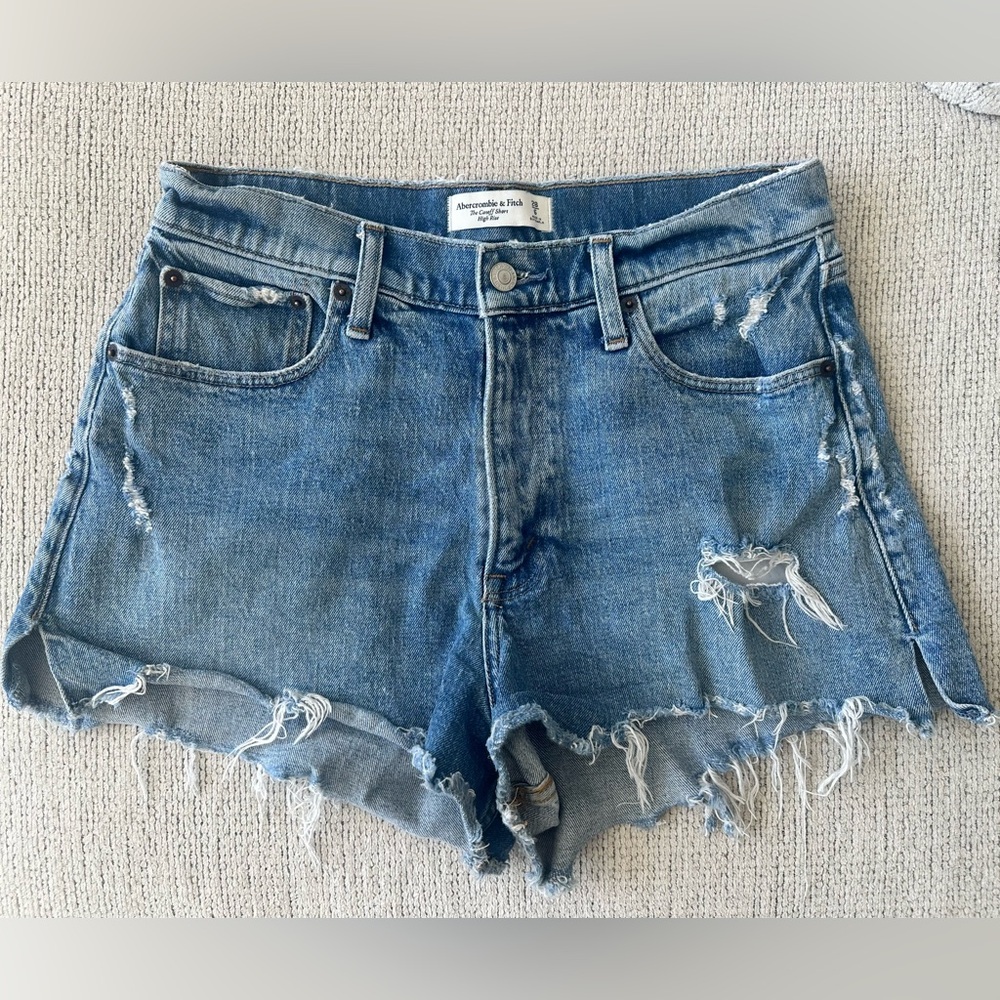 Abercrombie & Fitch High Rise Cutoff Short Size 28/6 - Curve Love